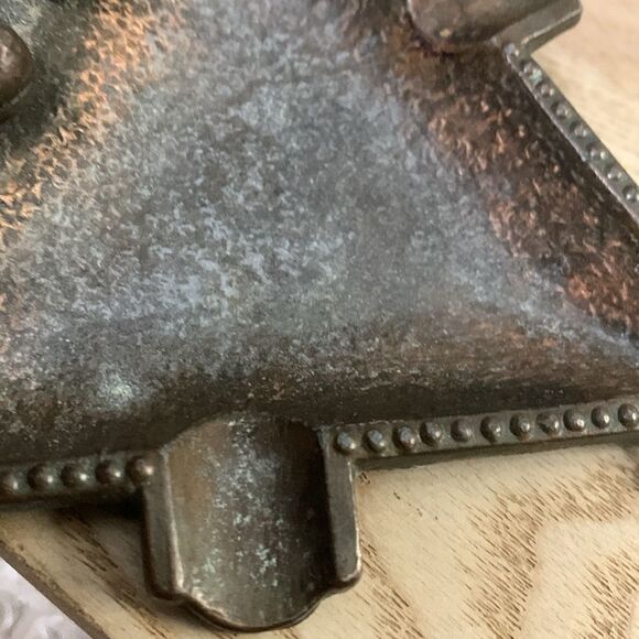 Vintage Unbranded Cast Metal Distressed Cowboy Boots Western Style Ashtray - Picture 17 of 17